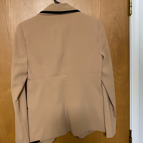 Forever21 Blazer Nude - Picture 3 of 3